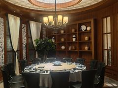 -八府香鸭·啫啫煲(华山路店)