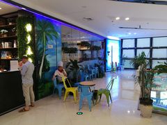 等位区-深海800米海鲜自助(万达广场店)