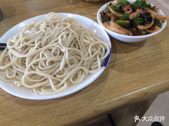 奇台味道过油肉拌面图片 - 第1张