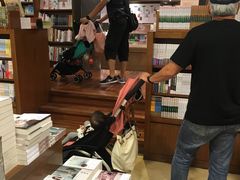 -诚品书店(敦南店)