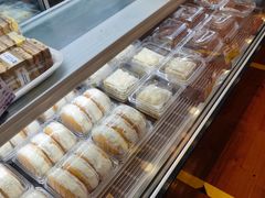 面包甜点陈列柜-新侨三宝乐面包店(崇文门店)
