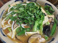 三鲜米线-云上千禾(水上店)