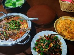 -哈尼梯田美食土菜馆