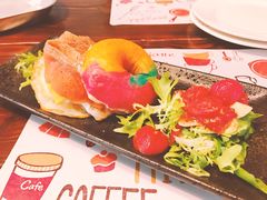 烟熏三文鱼彩虹贝果-吃饼人西餐(南开店)