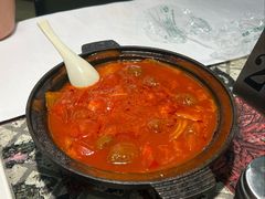 -刘姐啤酒鱼民族演艺餐厅(西街总店)