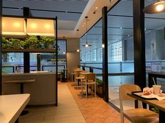 用餐区-肯德基(沧州高铁站店)