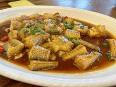 红烧杂鱼-霞客居酒店·霞客食府·宁海特色小海鲜