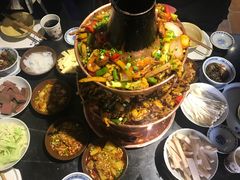 -巴四老城区炭火蛙锅(张江店)