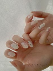 -Momo nail 日系美甲