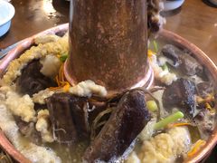 -岳记兴隆·青城腊排铜火锅(融创店)