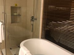 -青岛海尔洲际酒店