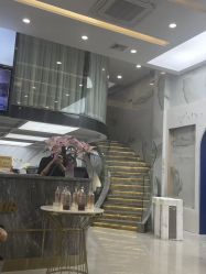 -苏奇发型·烫发染发