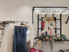 -眷顾自助服装工作室(中南金石国际广场A座店)