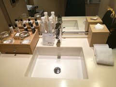 -上海中航虹桥机场泊悦酒店