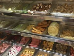 -吕阿婆骨汤麻辣烫(云岗店)