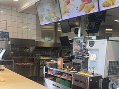 -麦当劳(常山服务区得来速店)