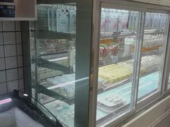 面包甜点陈列柜-白色日记·手作酸奶(麦凯乐店)