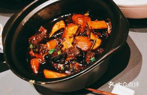 Braised Beef Ribs in Red Sauce