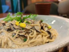 -玛格萝妮比萨屋(四平店)