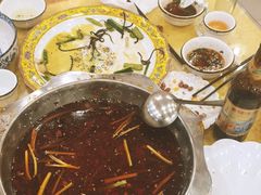 -乡土特色.冷锅鱼.牦牛肉汤锅