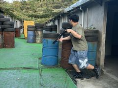 -东湖小天池真人CS彩弹野战基地