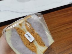 -沁屋面包店(人民东路店)
