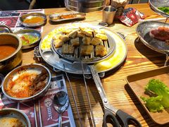 -青瓦炭韩潮烤肉(花园道店)
