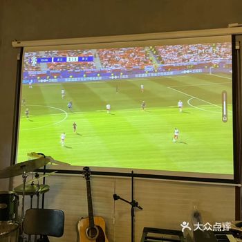 一起吃烤肉吧 深夜酒吧 吃牛排 人气酒吧分享