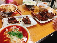 -鑫老字号山西刀削面(霞光街店)