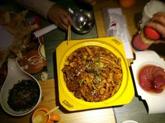 -多嘴肉蟹煲(万达店)