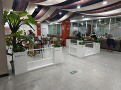 -乔波室内滑雪场