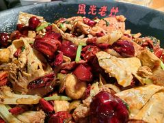 -风光老灶麻辣香锅(大成路翠微百货店)