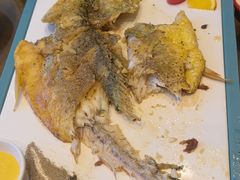 -赶海部落海鲜城(海阳路店)