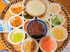 -包整·丝娃娃(一览甲秀楼风景店)