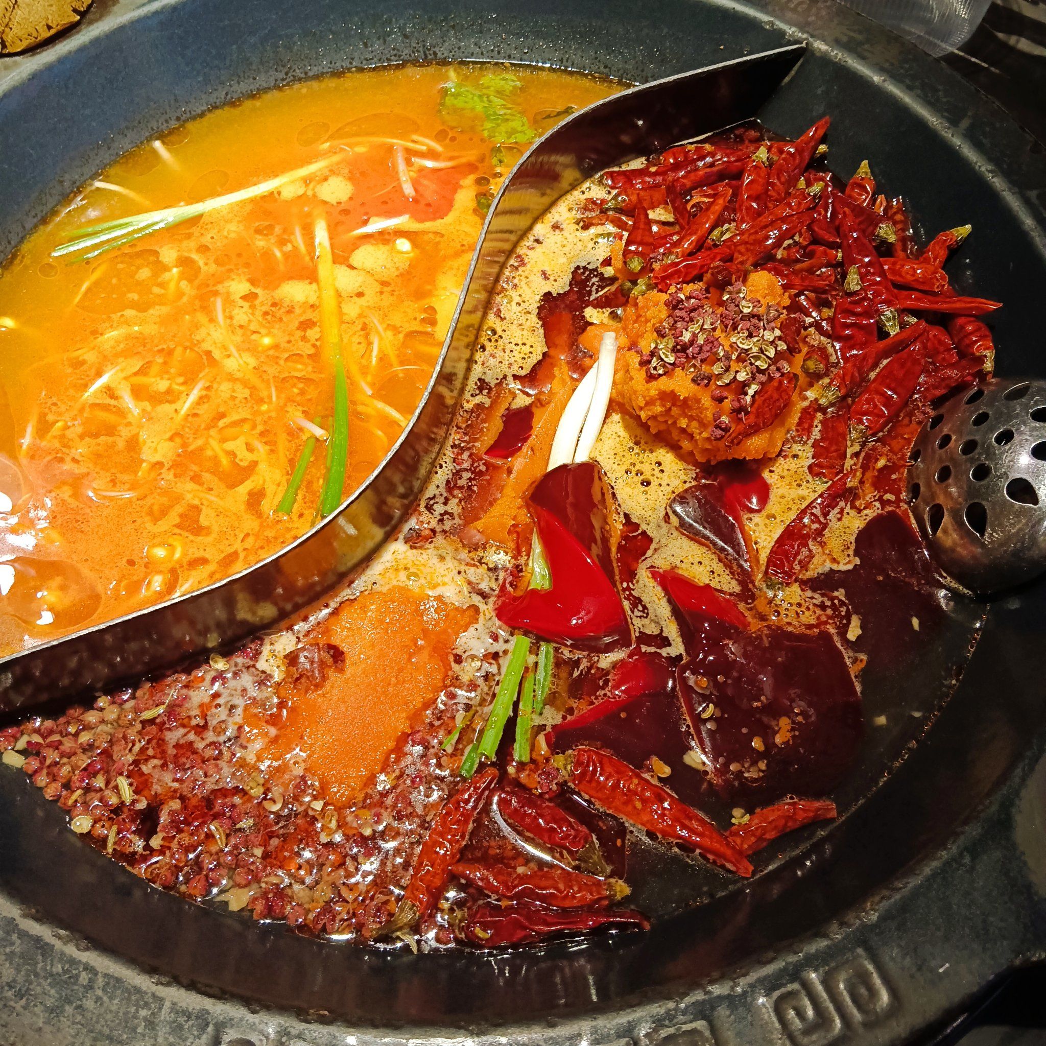 牛肉现切现做,真的是好吃上瘾,是吃火锅的好去处!