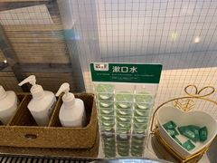 -老乡鸡(上海白玉兰广场店)