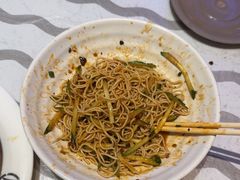 -肥肥虾庄·金牌油焖大虾(首义路店)