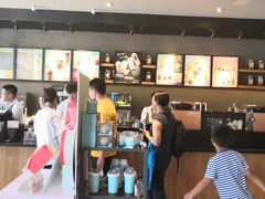 -星巴克臻选(莘庄仲盛店)
