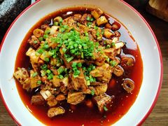 -有红鸡毛店·川菜(建设路店)