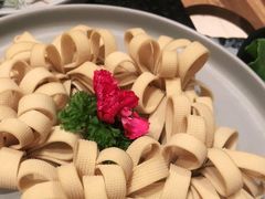 百叶卷-煲宫猪肚鸡(昆山金鹰国际购物中心店)