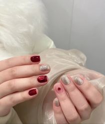-进巍美甲美睫