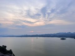 -千岛湖忆湖度假酒店(中心湖景区店)