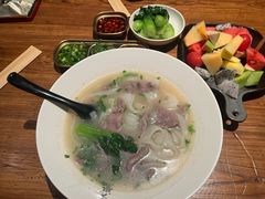 牛肉生料粉-漆黑觉米粉(三里屯店)
