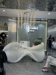 -Tloml salon
