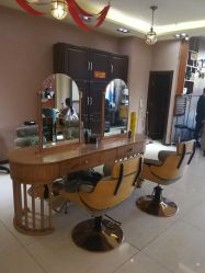 -莎丽轩护肤造型