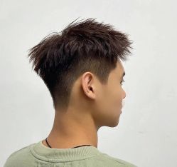 -侨治发型