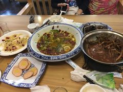 -乌镇那一年小院主题餐厅(甘泉西路店)