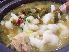 -周鱼小馆石锅酸菜鱼(活力汇店)