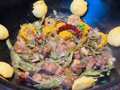 -万里闯关东铁锅炖菜馆(高新旗舰店)