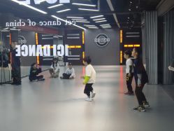 -CICI街舞专业培训